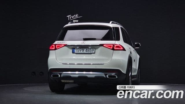 Mercedes-Benz GLE-Class 2022 — ფოტო 15/37