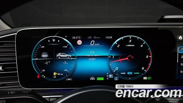 Mercedes-Benz GLE-Class 2022 — ფოტო 25/37