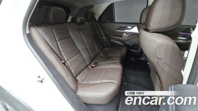 Mercedes-Benz GLE-Class 2022 — ფოტო 6/37