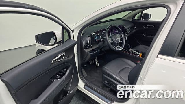 Kia Sportage 2023 — Фото 11/20