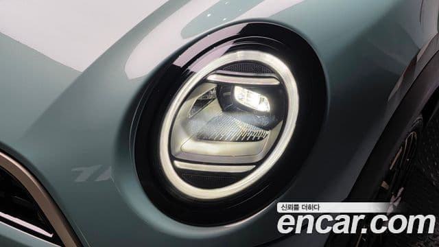 Mini Cooper S 2025 — Photo 26/35