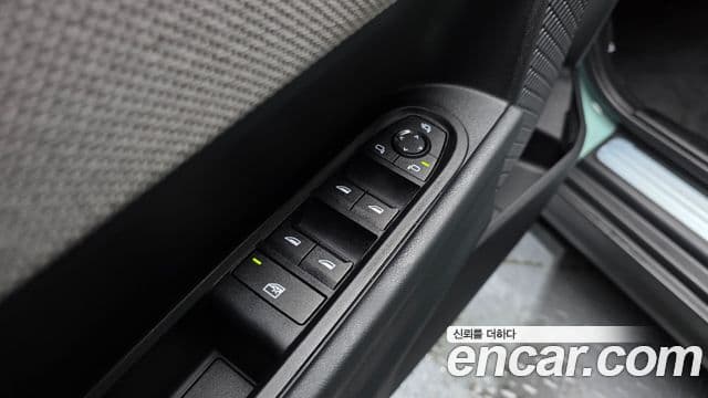 Mini Cooper S 2025 — Photo 30/35
