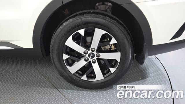 Kia Sorento 2020 — Şəkil 4/33