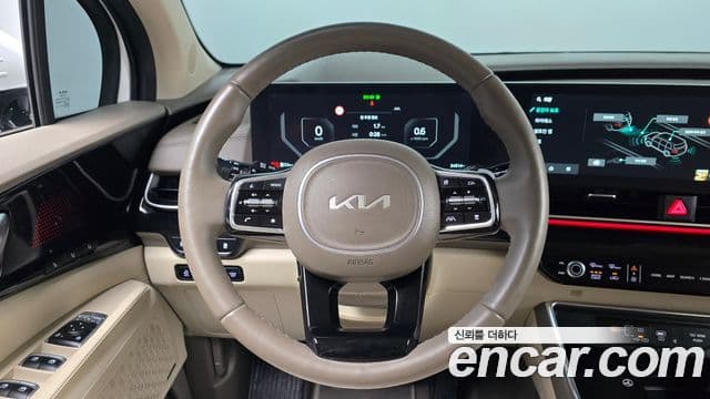 Kia Carnival 2024 — Фото 13/20