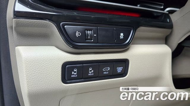Kia Carnival 2024 — Фото 14/20