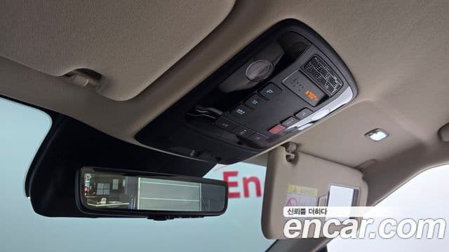 Kia Carnival 2024 — Şəkil 23/34