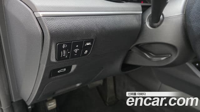 Kia K5 2022 — Şəkil 27/30