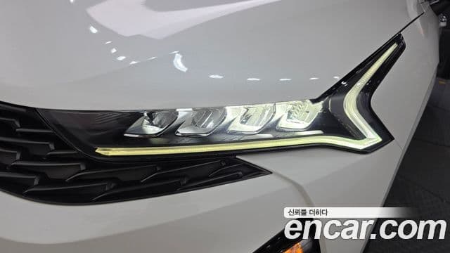 Kia K5 2022 — Şəkil 14/30