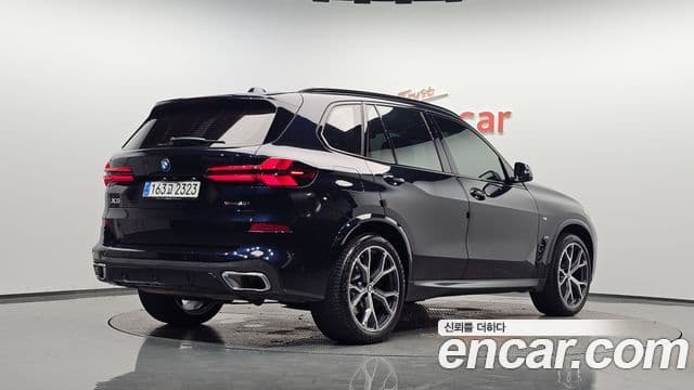 BMW X5 2024 — Photo 19/37
