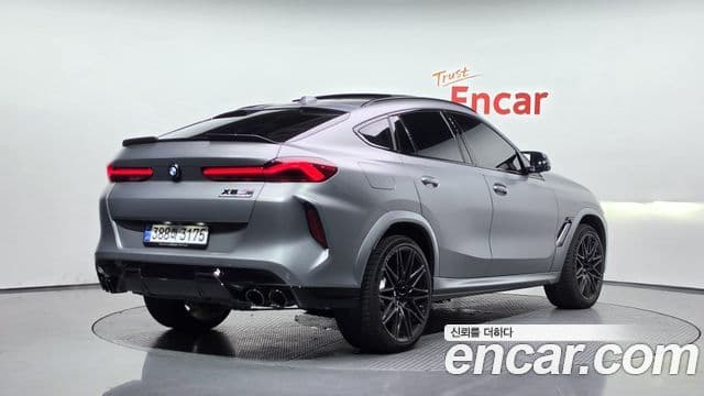 BMW X6M 2025 — Photo 18/33