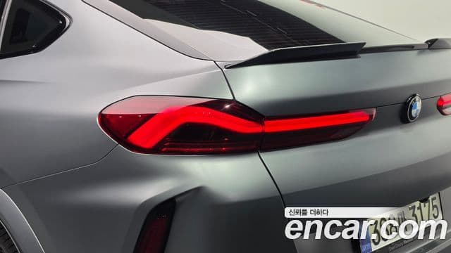 BMW X6M 2025 — Photo 26/33