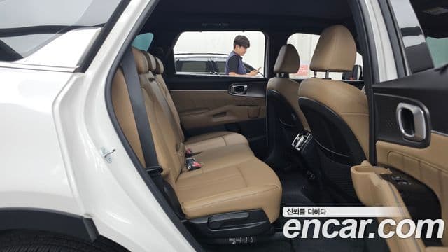 Kia Sorento 2025 — Фото 12/20