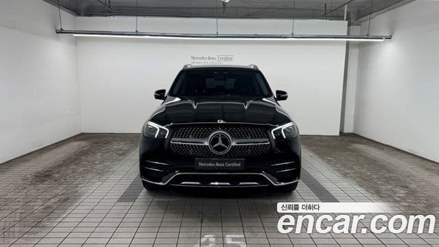 Mercedes-Benz GLE-Class 2023 — Photo 13/20