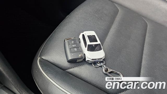 Volkswagen Tiguan 2019 — Şəkil 19/34