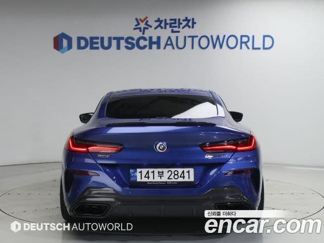 BMW 8 Series 2022 — Photo 2/20