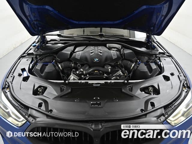BMW 8 Series 2022 — Photo 19/20