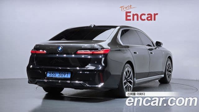 BMW i7 2024 — ფოტო 3/20