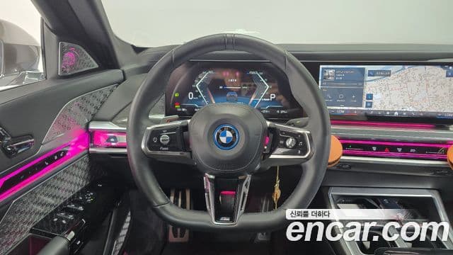 BMW i7 2024 — ფოტო 16/20