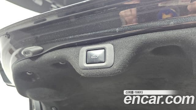 Lexus ES300h 2022 — Photo 20/33