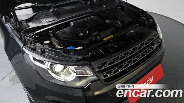 Land Rover Discovery Sport 2019 — Фото 6/20