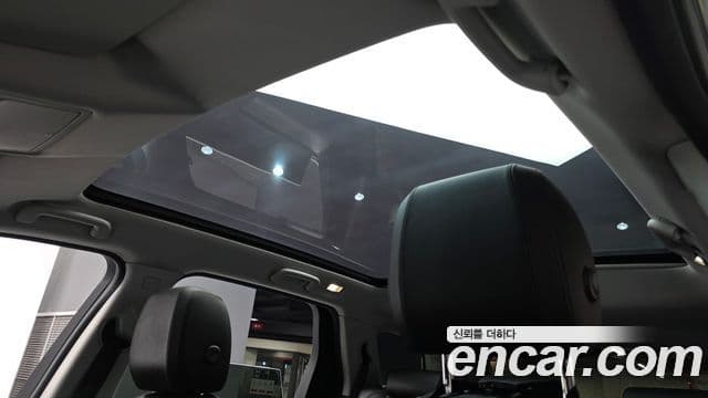 Land Rover Discovery Sport 2019 — Фото 16/20