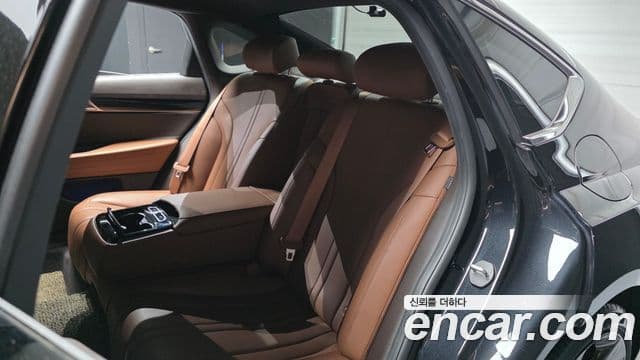 Genesis G80 2023 — Şəkil 13/20