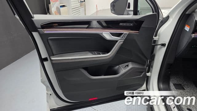 Volkswagen Touareg 2025 — Şəkil 30/36