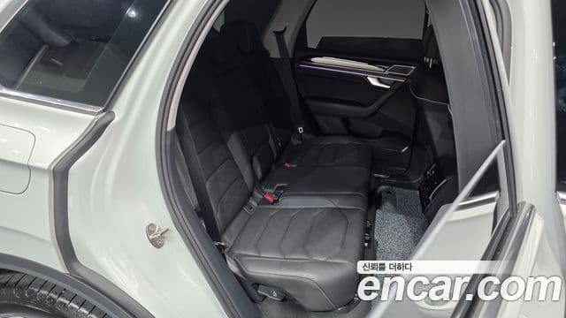 Volkswagen Touareg 2025 — Şəkil 26/36