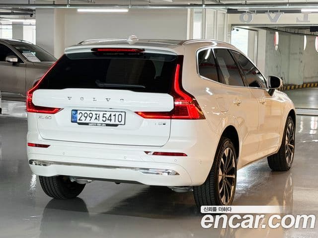 Volvo XC60 2026 — Photo 3/20