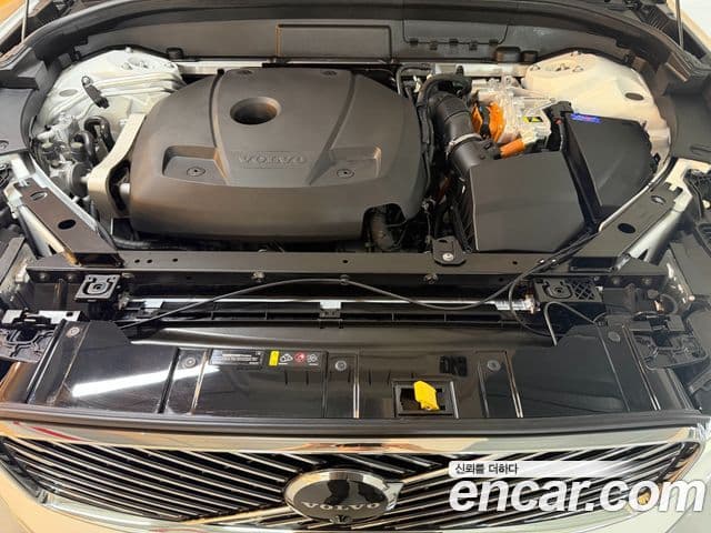 Volvo XC60 2026 — Photo 2/20