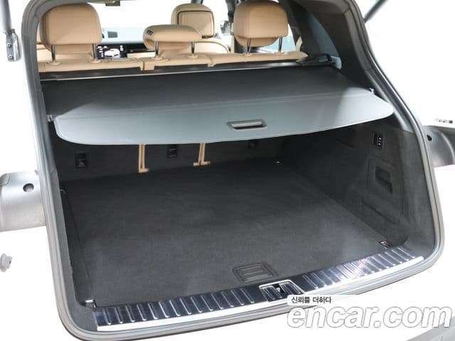 Porsche Cayenne 2022 — Şəkil 17/20