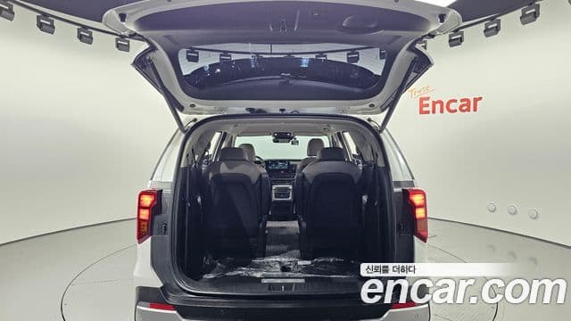 Kia Carnival 2025 — Фото 16/20