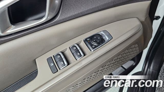 Kia Carnival 2025 — Фото 17/20