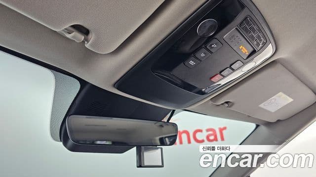 Kia Carnival 2025 — Фото 20/20
