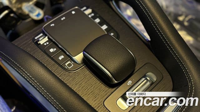 Mercedes-Benz GLE-Class 2026 — Photo 17/20