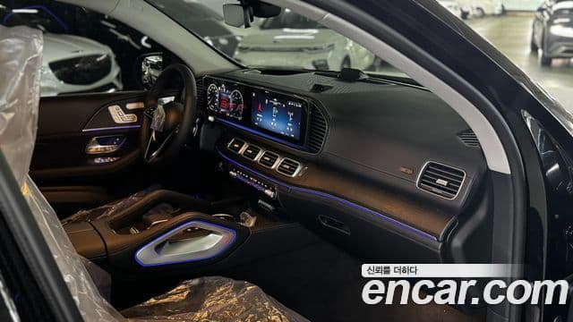 Mercedes-Benz GLE-Class 2026 — Photo 10/20
