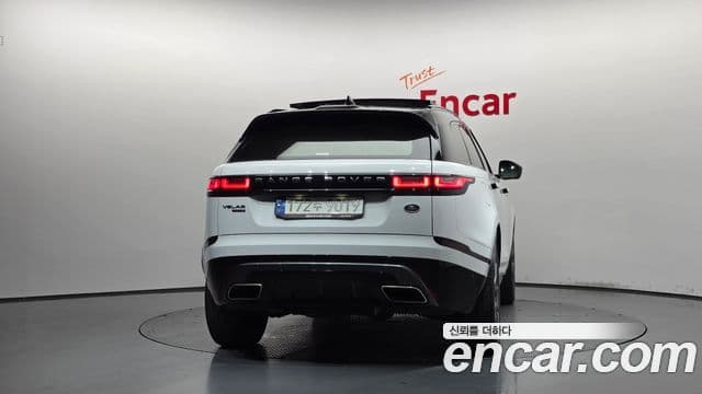 Land Rover Range Rover Velar 2021 — Şəkil 19/36