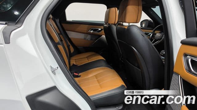 Land Rover Range Rover Velar 2021 — Şəkil 15/36
