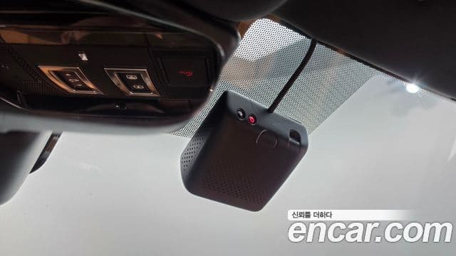 Land Rover Range Rover Velar 2021 — Şəkil 2/36