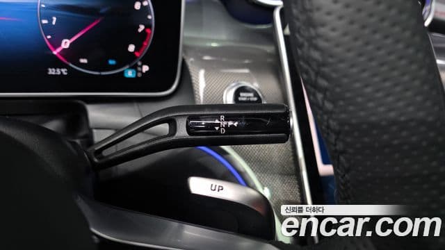 Mercedes-Benz GLC-Class 2025 — Photo 5/20