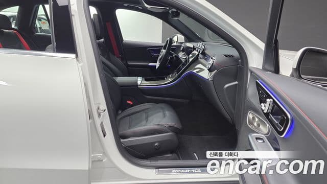 Mercedes-Benz GLC-Class 2025 — Photo 6/20
