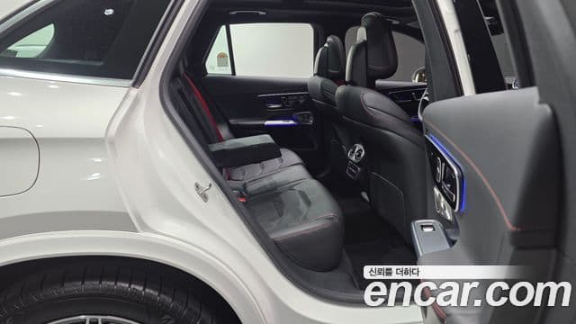 Mercedes-Benz GLC-Class 2025 — Photo 19/20