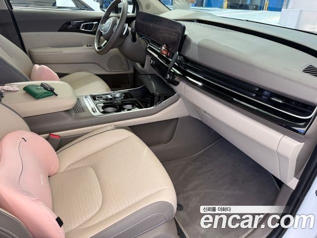 Kia Carnival 2024 — Фото 9/13