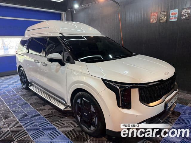 Kia Carnival 2024 — Фото 12/13