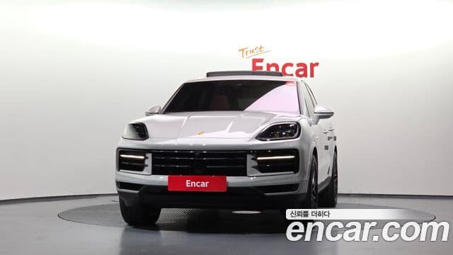 Porsche Cayenne 2025 — ფოტო 19/20