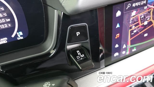 Porsche Cayenne 2025 — ფოტო 6/20