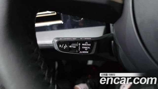 Porsche Taycan 2022 — Photo 33/38