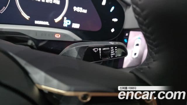 Porsche Taycan 2022 — Photo 28/38