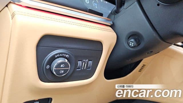 Jeep Grand Cherokee 2021 — Photo 2/35