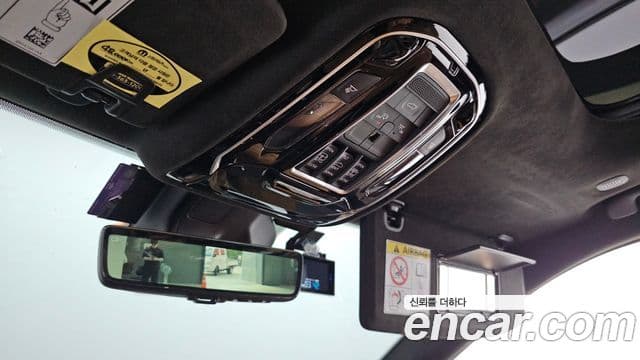 Jeep Grand Cherokee 2021 — Photo 20/35